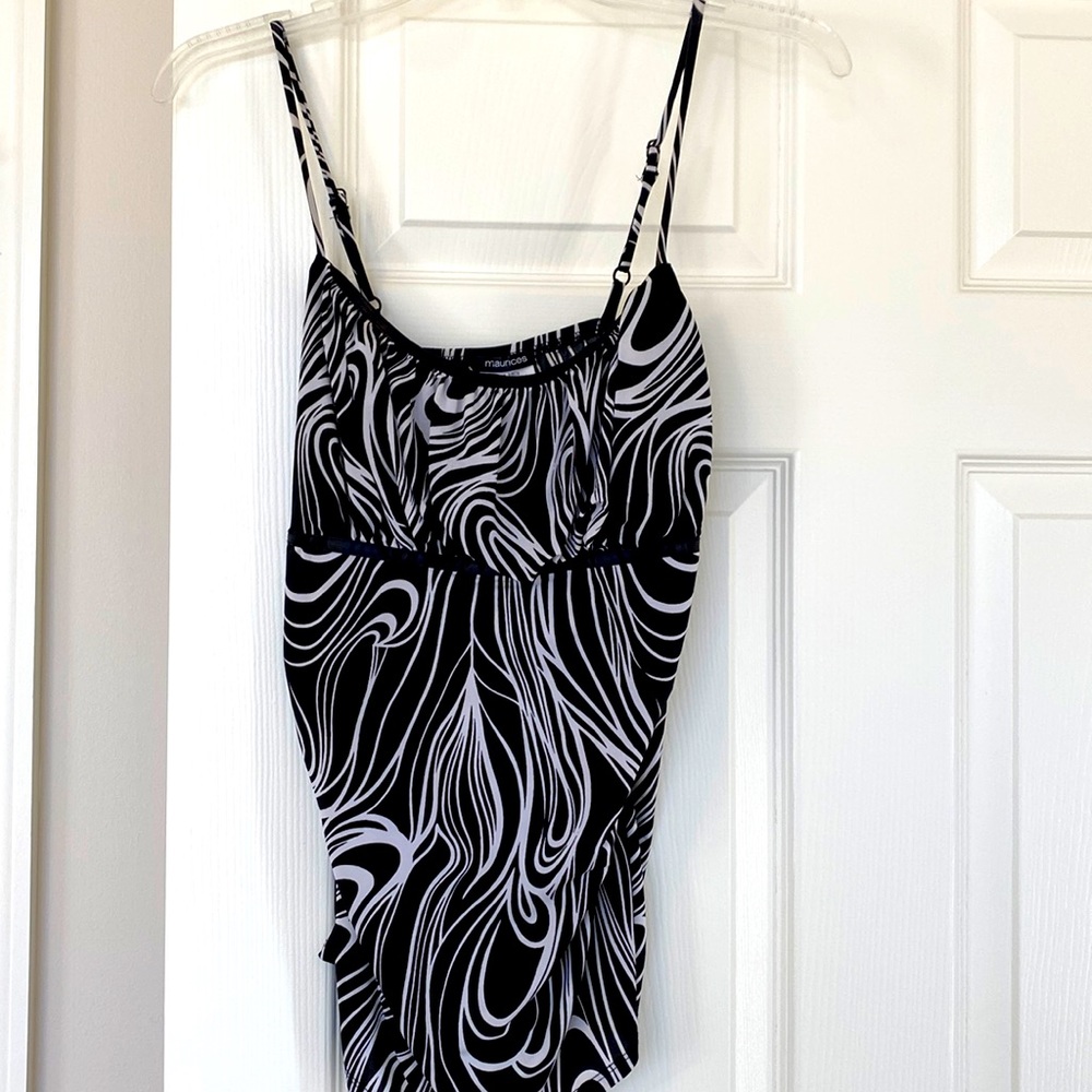 Maurice’s tank with adjustable straps